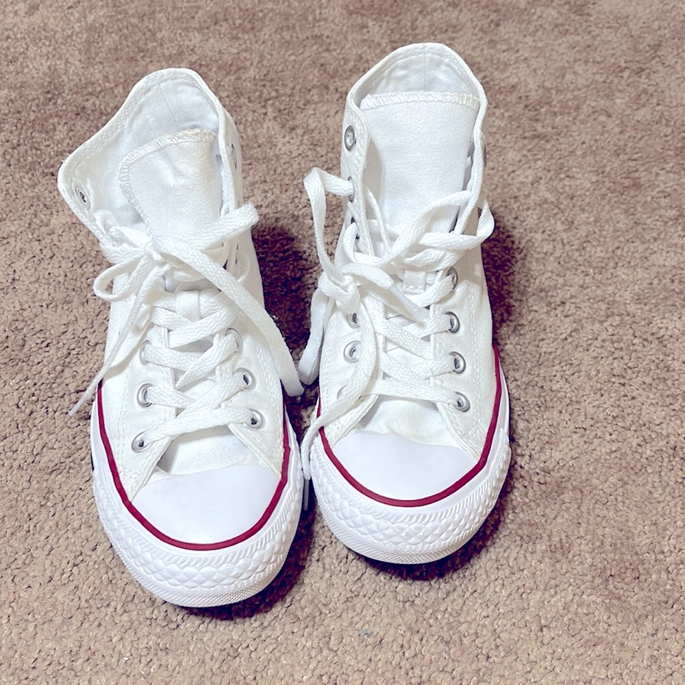 Converse white color size 6 US